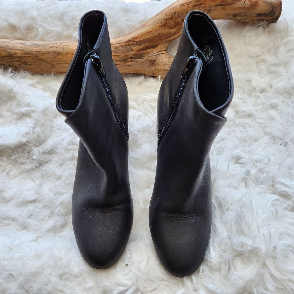 Soludos Black Leather Heeled Booties Wood Finish Bottom View 5